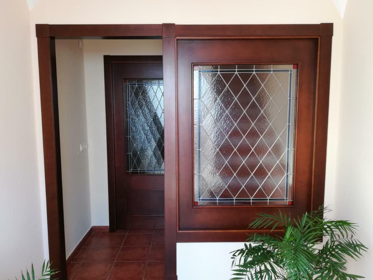 Ferienwohnung Buhardilla Rustica Mirando A Santa Catalina Jerez De Los Caballeros Exterior foto